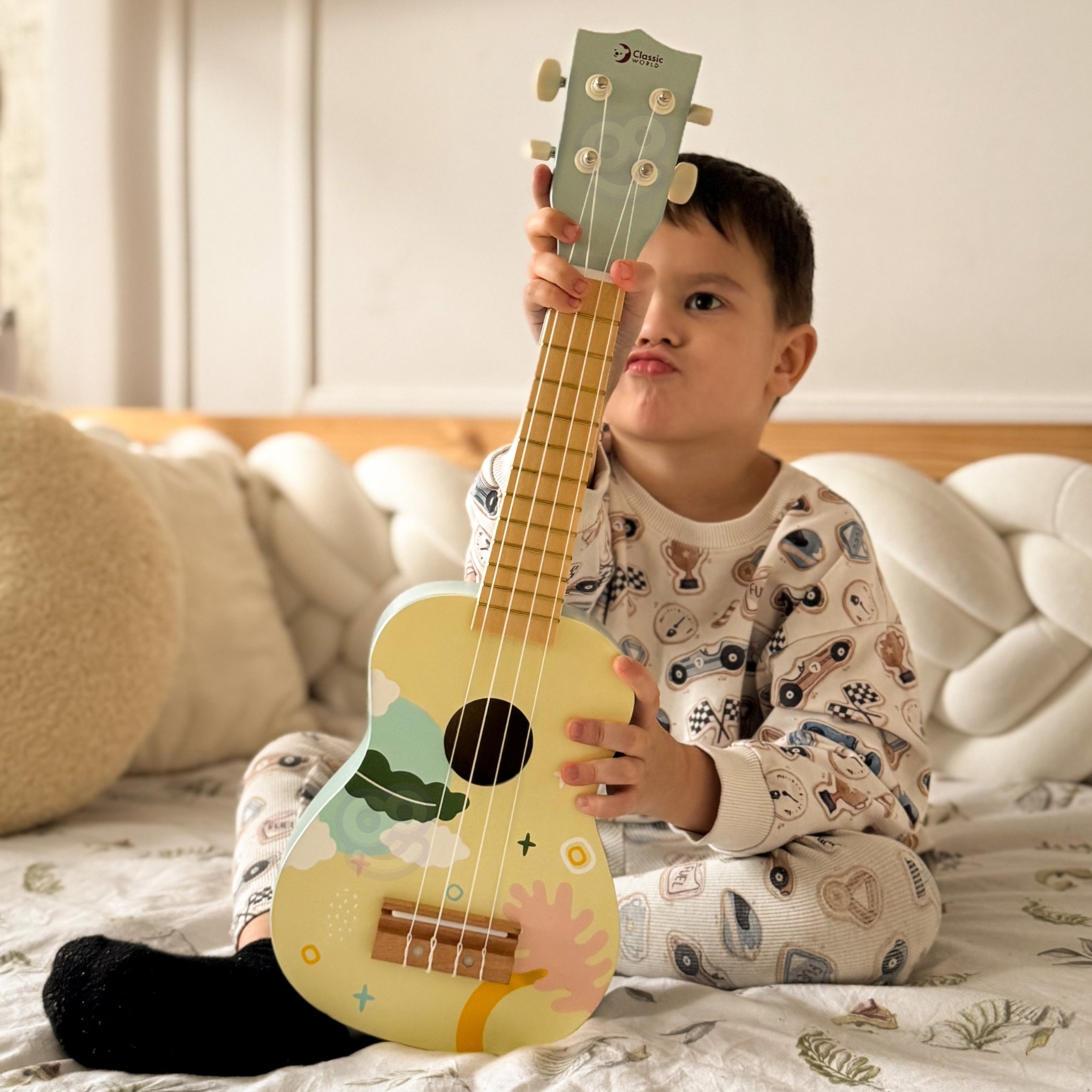 Różowa Melodia - Drewniane Ukulele dla Dzieci