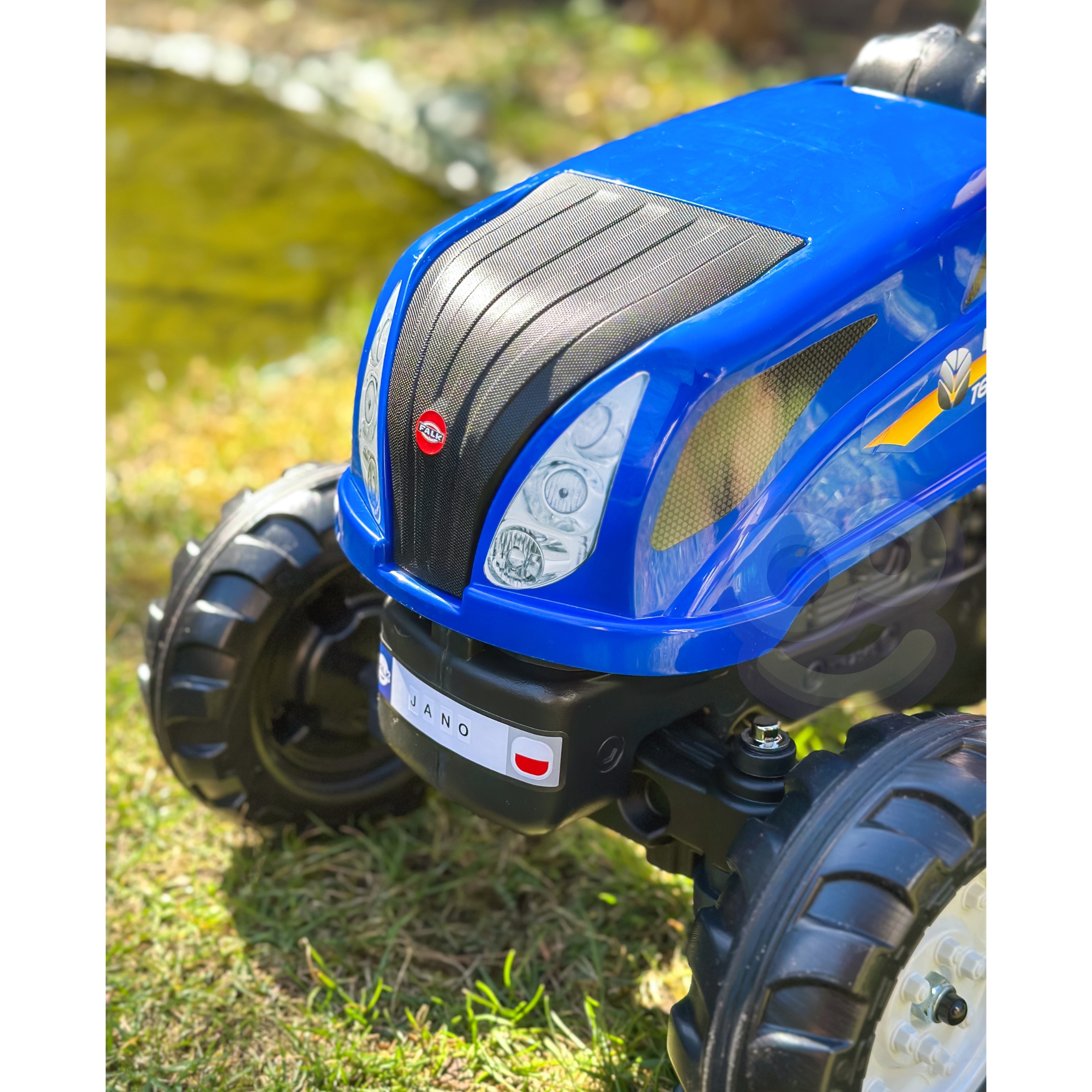 Traktor na pedały new holland duży z przyczepką + otwierana maska od 2 lat