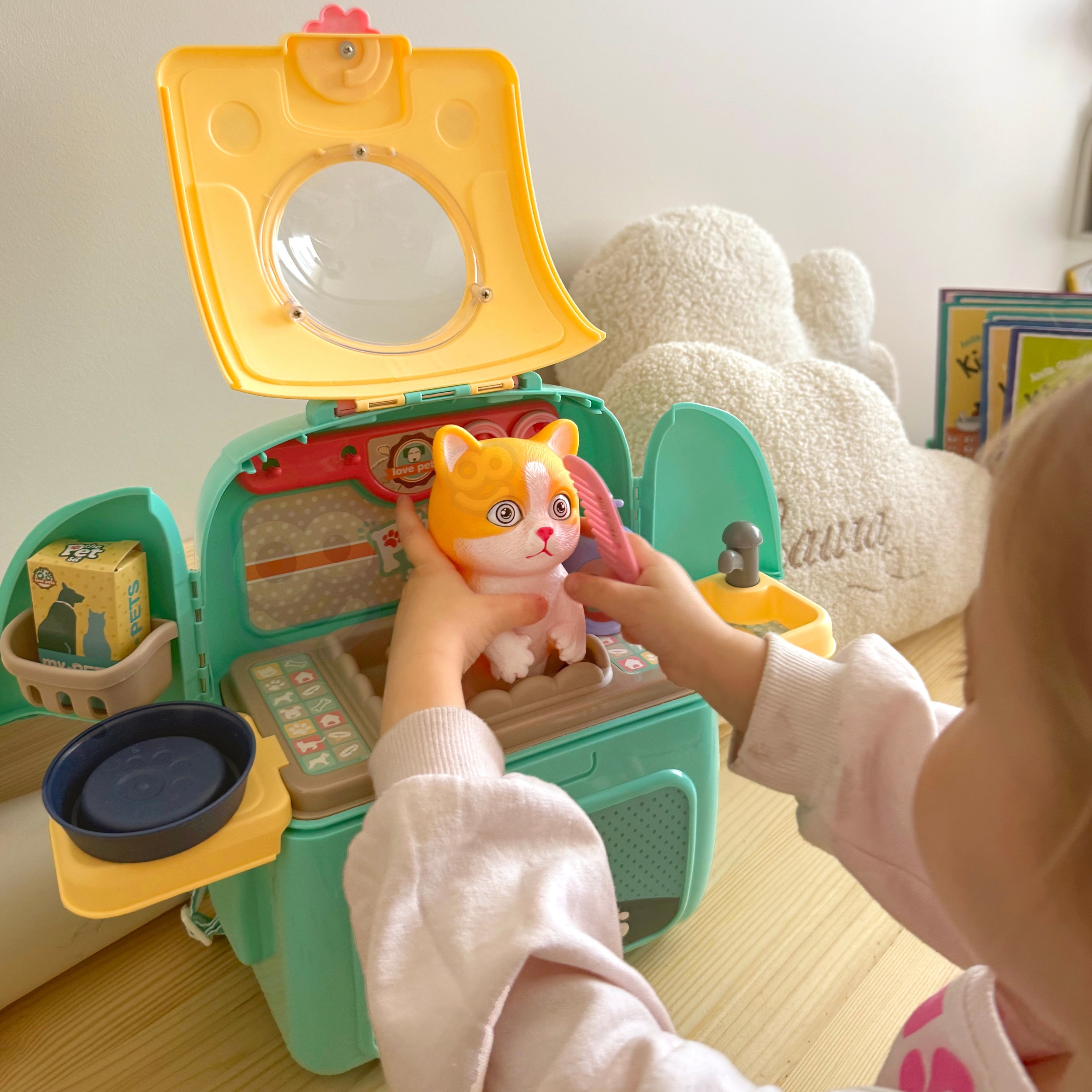 Kotek przenośny salon piękności 2w1 w plecaku transporter