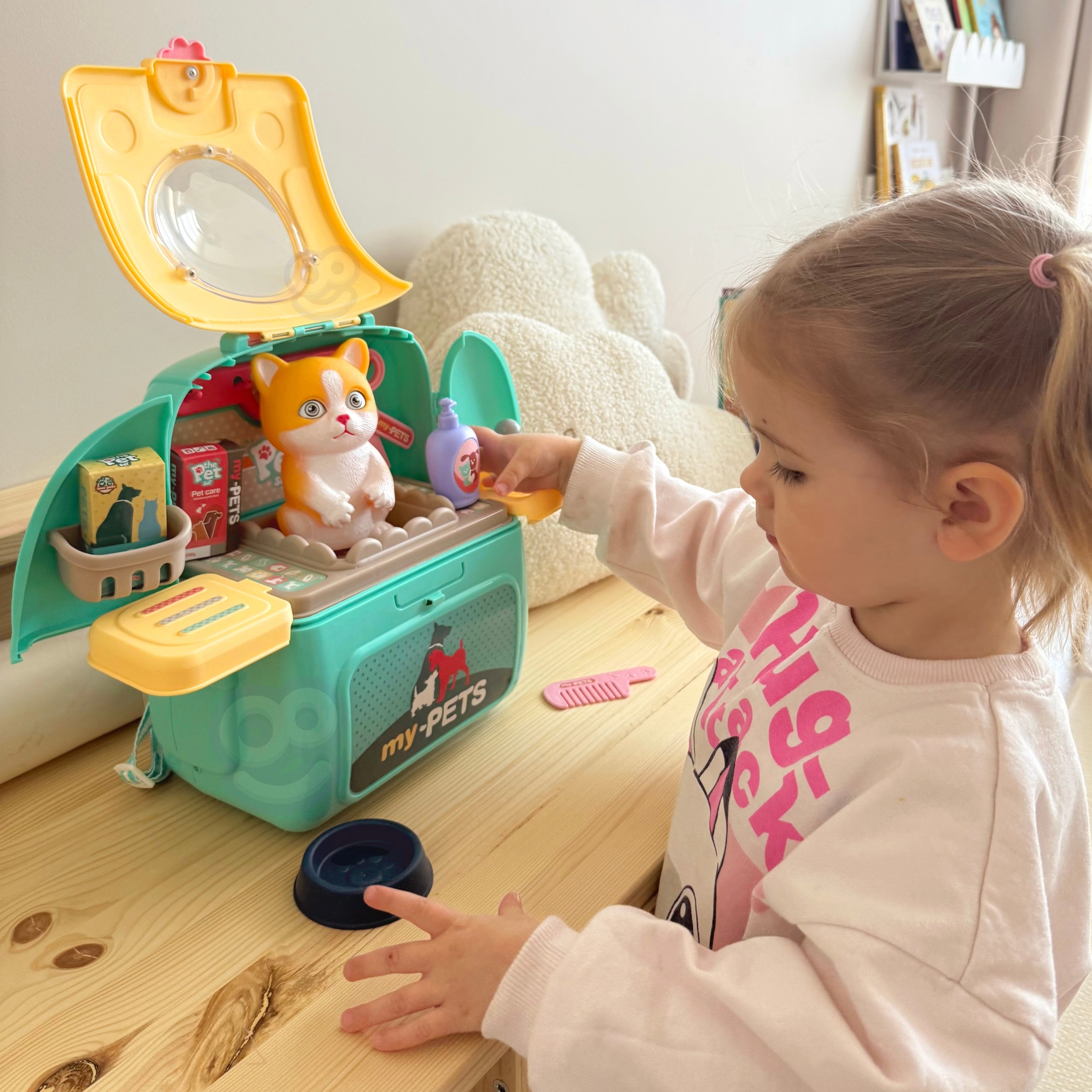 Kotek przenośny salon piękności 2w1 w plecaku transporter