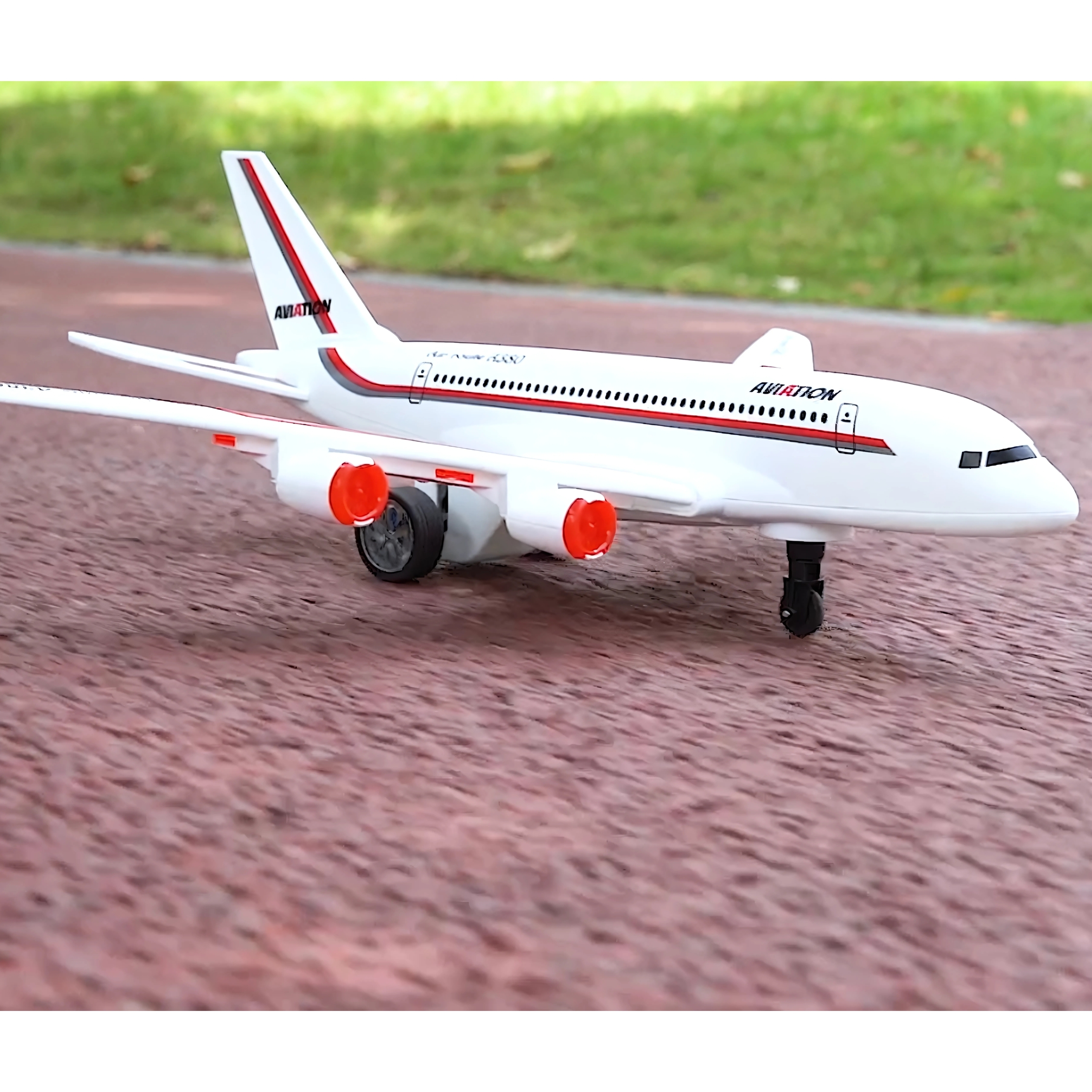 Zdalnie sterowany samolot pasażerski airline