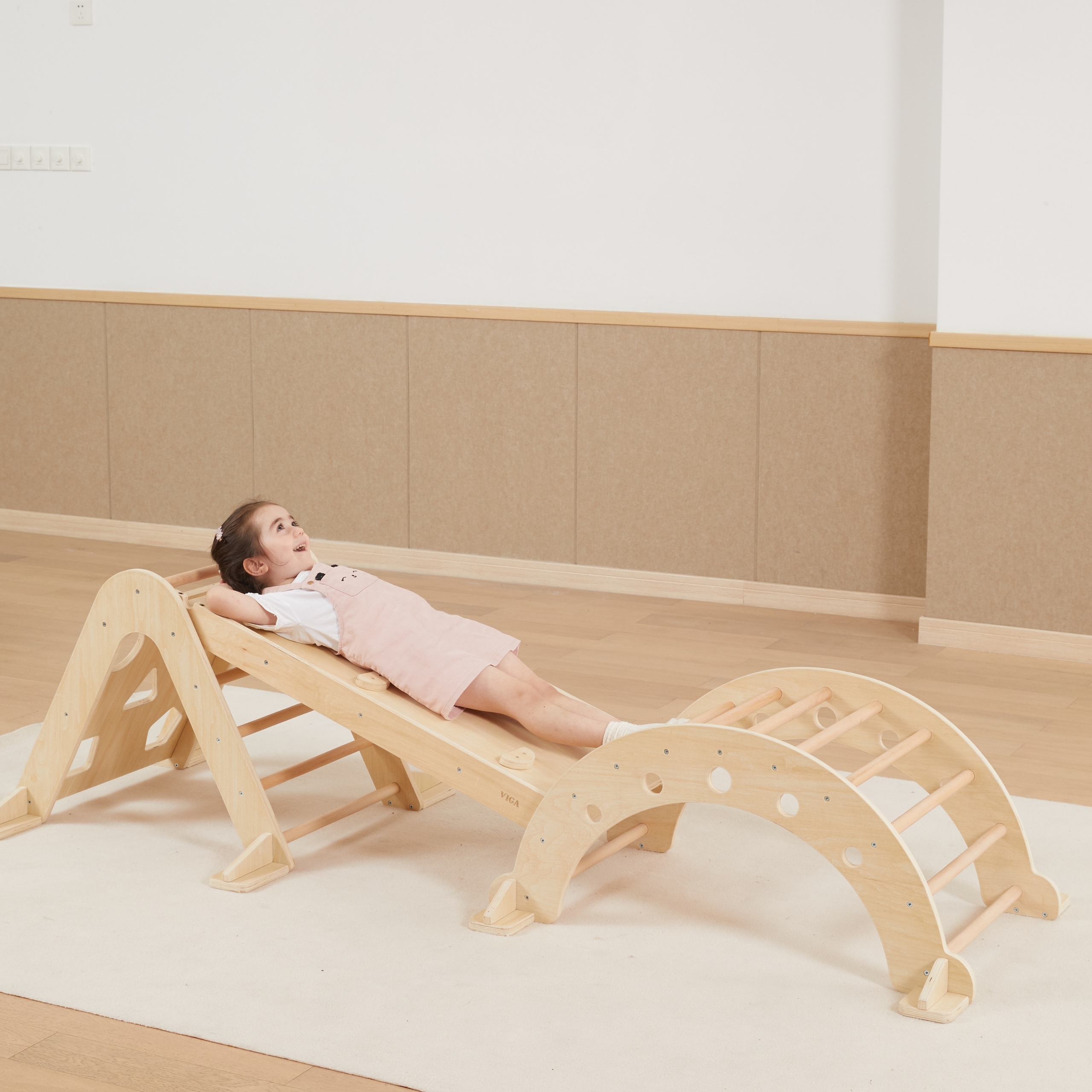 VIGA Drewniana Zjeżdżalnia Prosta Ścianka Wspinaczkowa