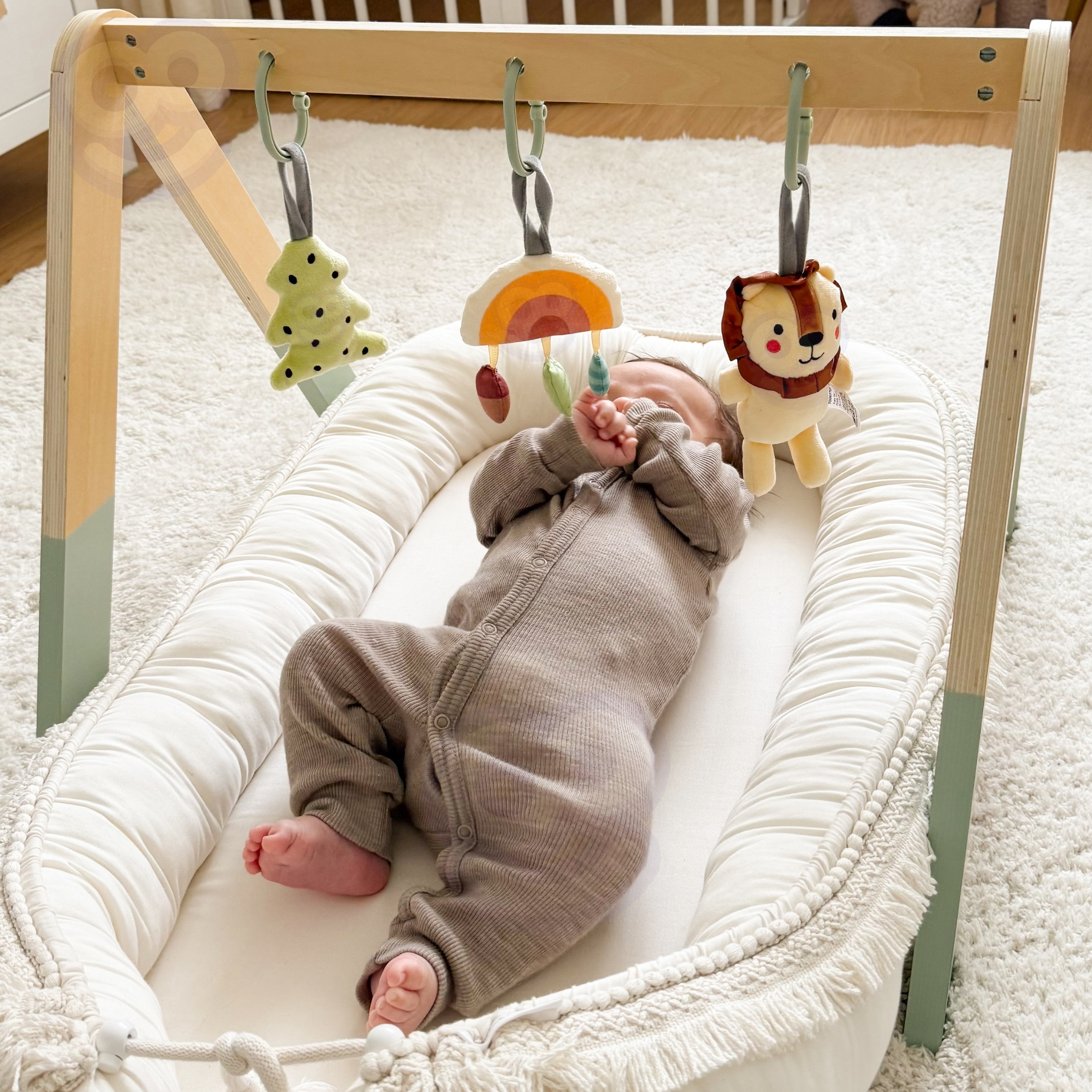 Baby gym stojak edukacyjny gimnastyczny 3 zawieszki