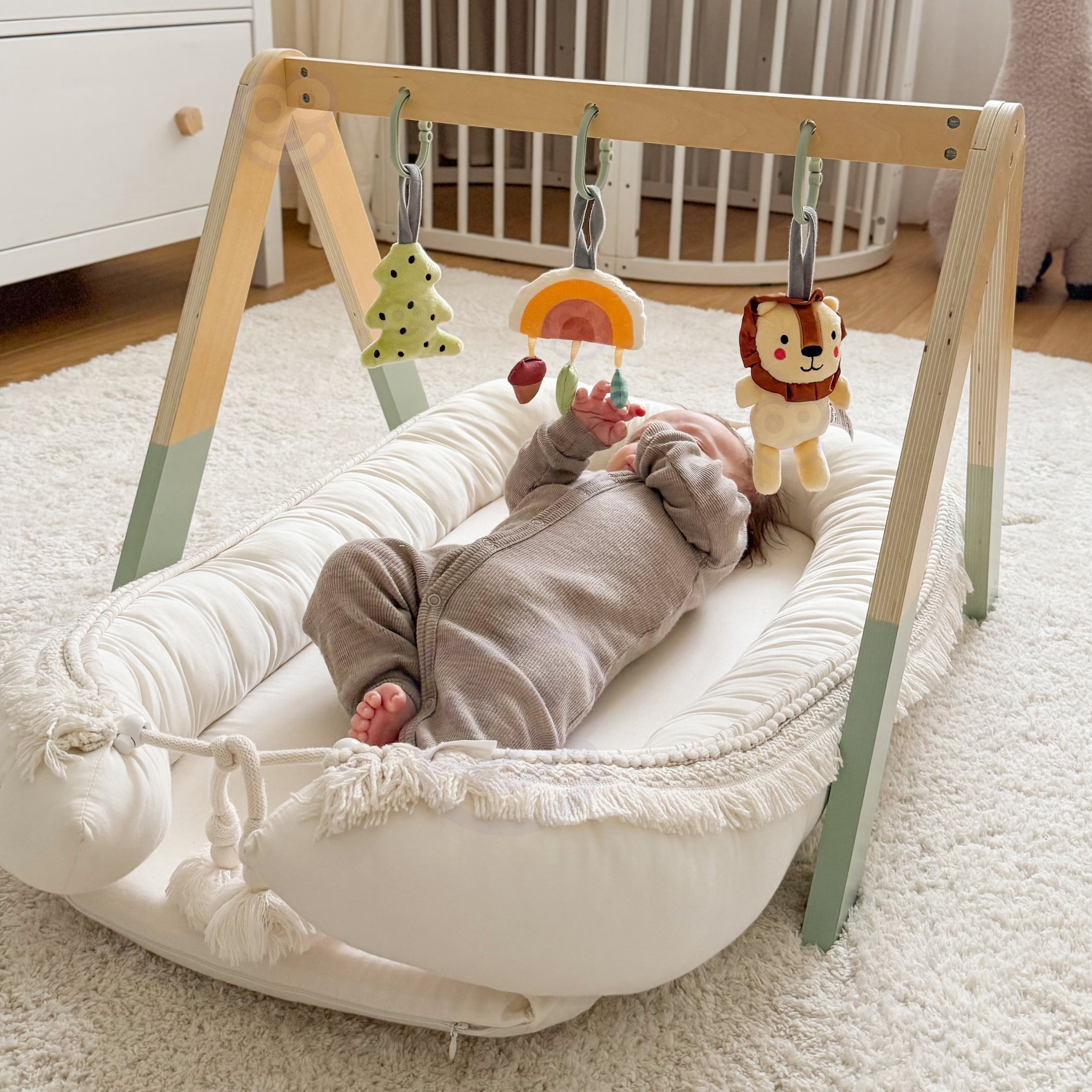 Baby gym stojak edukacyjny gimnastyczny 3 zawieszki